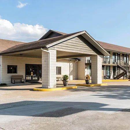 Econo Lodge Inn & Suites Branson Shepherd Of The Hills Expy